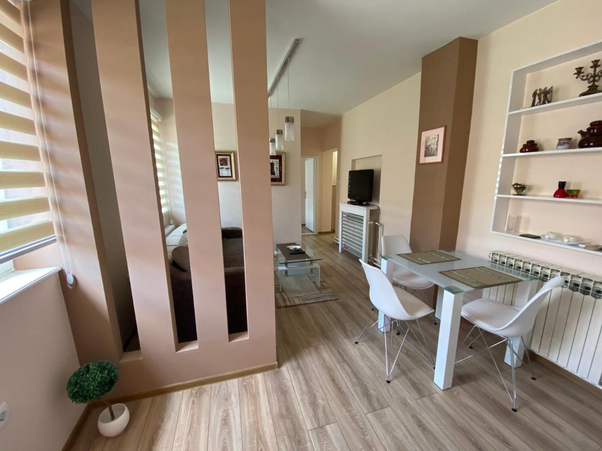 Apartmani Rajin Vrsac Luaran gambar