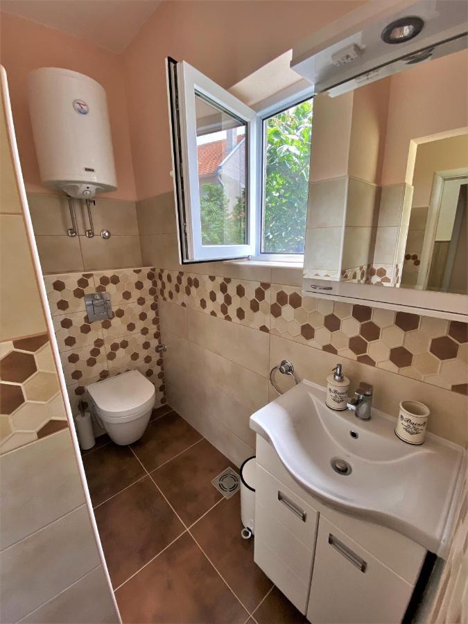 Apartmani Rajin Vrsac Luaran gambar