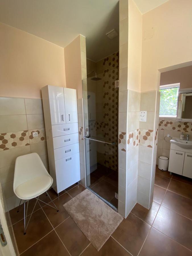 Apartmani Rajin Vrsac Luaran gambar