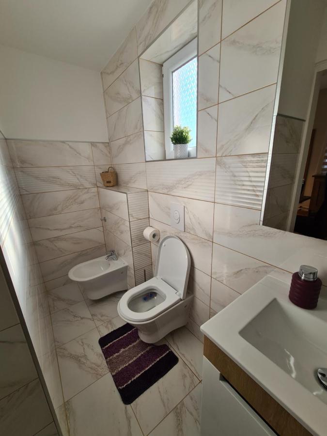 Apartmani Rajin Vrsac Luaran gambar