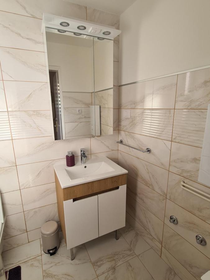 Apartmani Rajin Vrsac Luaran gambar